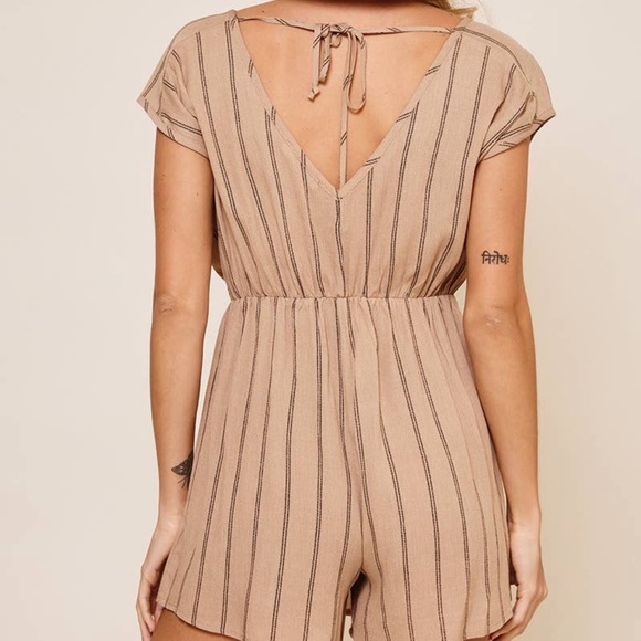 NWOT Tan Striped Tie Back Romper - Picture 4 of 5